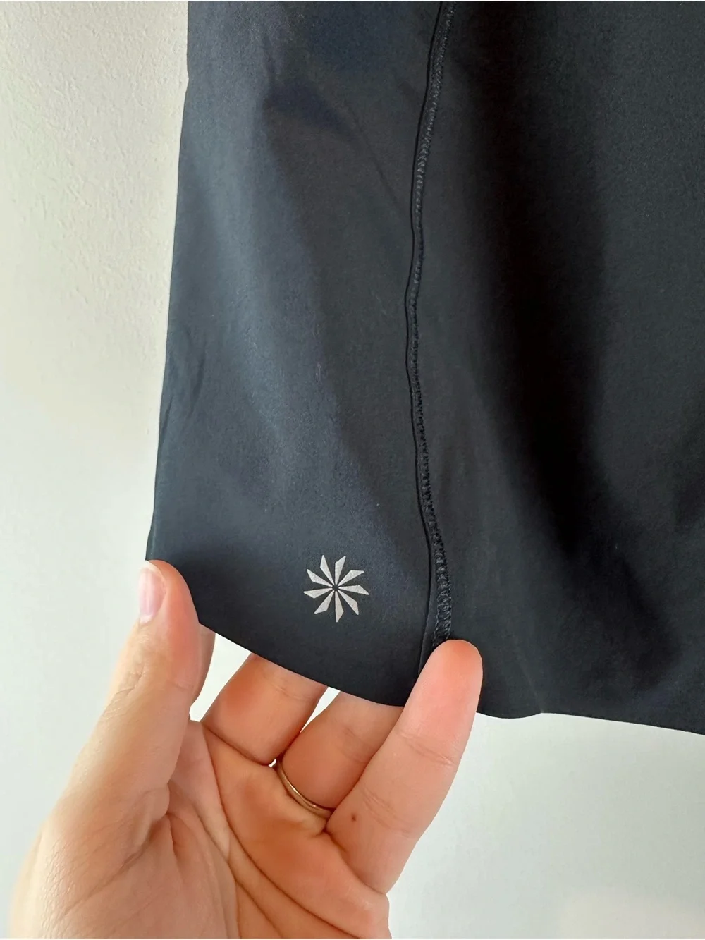 Athleta Black Run With It 14” Athletic Athleisure Activewear Preppy Skort Small
